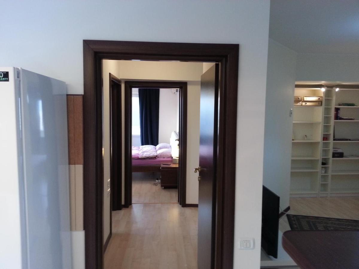 Apartment 3 Rooms Elegant Bukarest Eksteriør billede