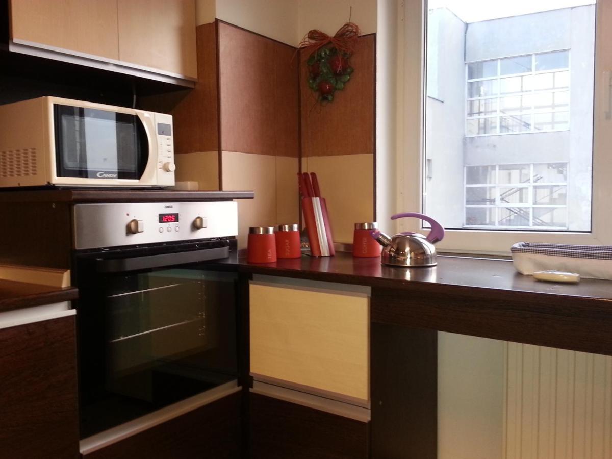 Apartment 3 Rooms Elegant Bukarest Eksteriør billede